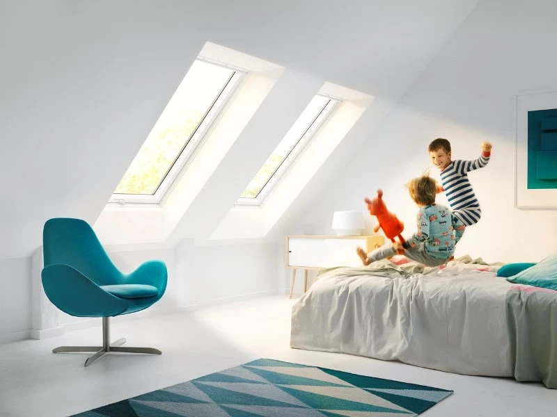 Мансардное окно VELUX PREMIUM GPU 0070 «Панорама» белое