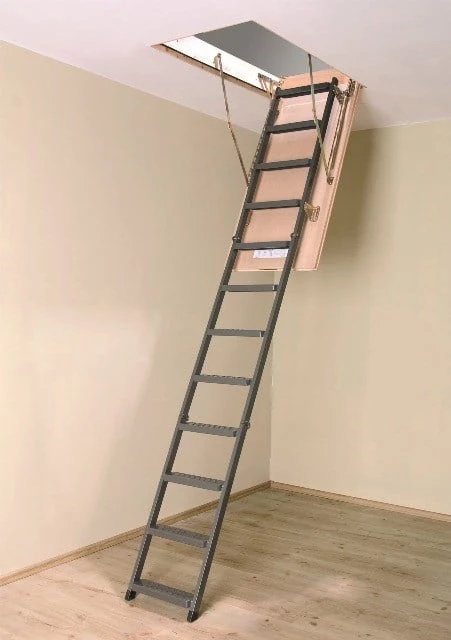 Металлическая лестница FAKRO LMS