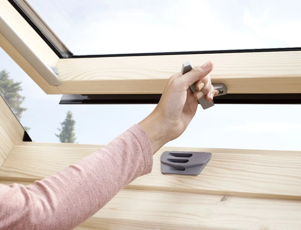 Мансардное окно VELUX OPTIMA Стандарт 3050B