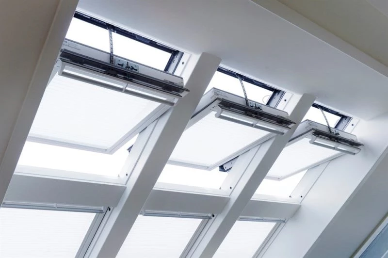 Мансардное окно VELUX PREMIUM Integra GGU 007021, белое